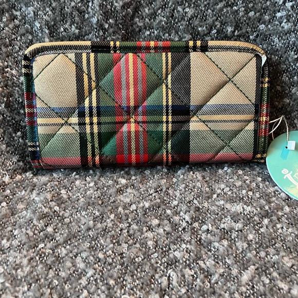 Quilted wallet in tartan pattern - Picture 2 of 3